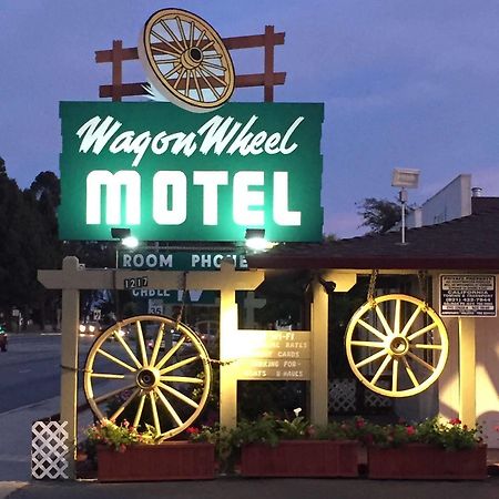 Wagon Wheel Motel Salinas Buitenkant foto