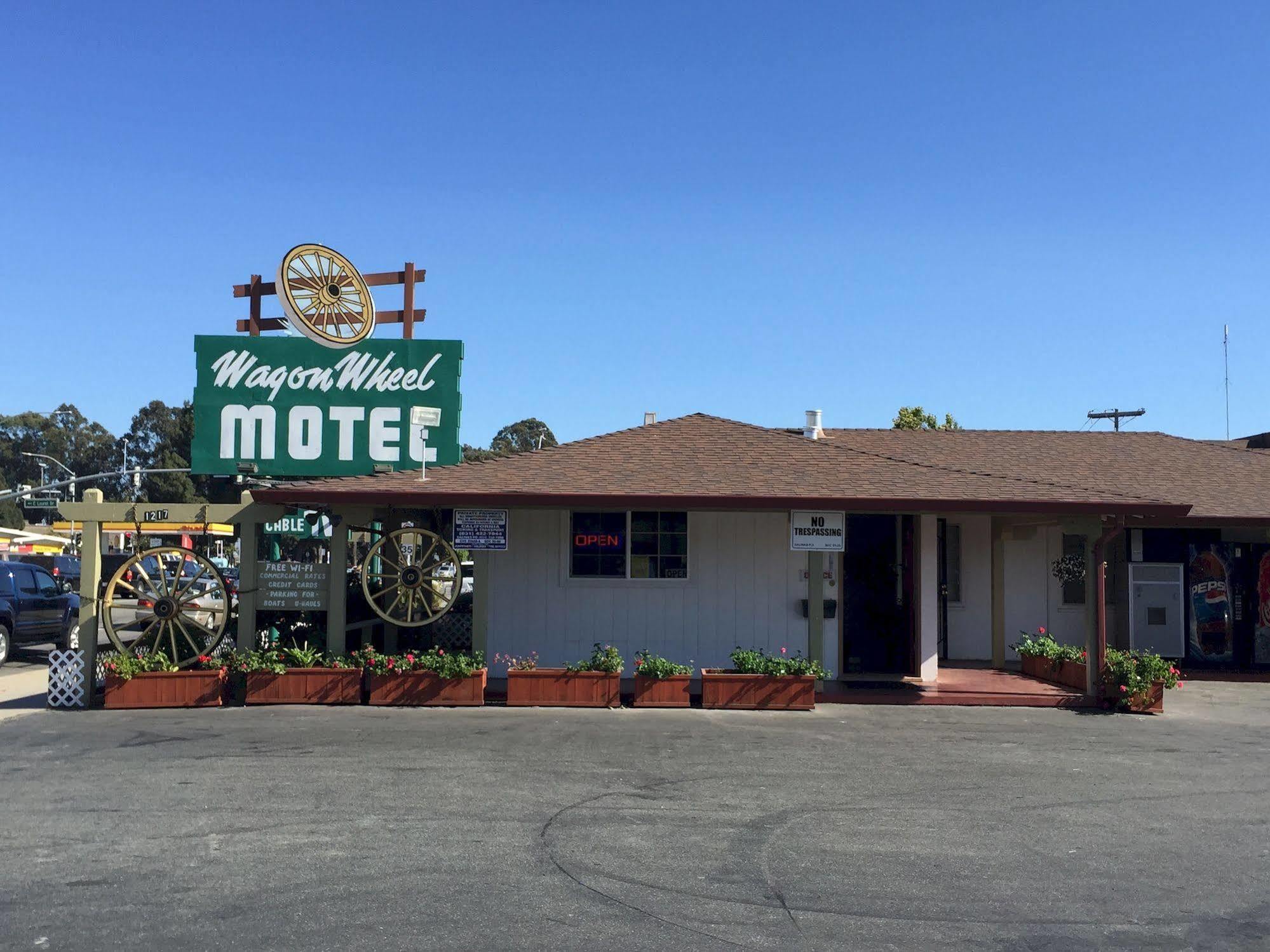 Wagon Wheel Motel Salinas Buitenkant foto